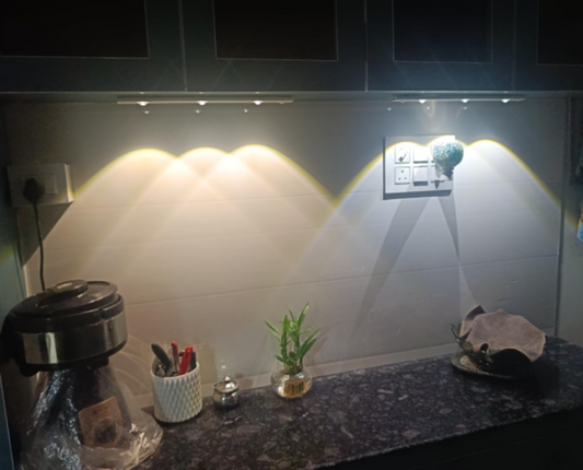 LED PIR Motion Sensor Cabinet  With USB Rechargeble